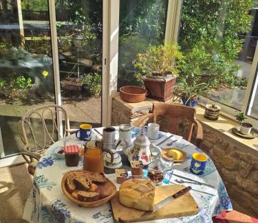 Kergonan Bed & Breakfast | Guest Rated 9.1: Family-Friendly Stay at L' écrin de Pradou Glas