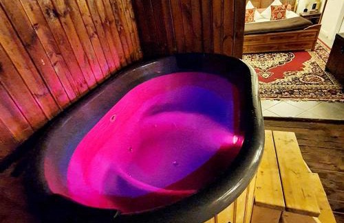 Vaires-sur-Marne House | Experience Relaxation at L'écrin de Rûmi with Hot Tub