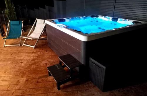 Cleurie House | Relaxing Retreat at L'écrin de Xattys with Spa & Pool