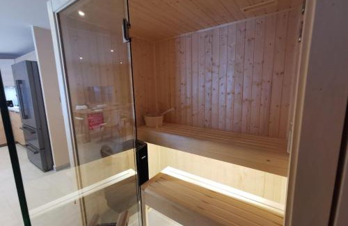 La Feclaz House | Relaxation Awaits at L'écrin des Neiges with Sauna Access