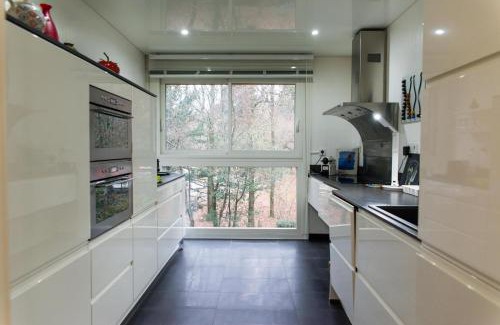 Grillaud - Proce Apartment | Family-Friendly L’Écrin du Parc Near City Center