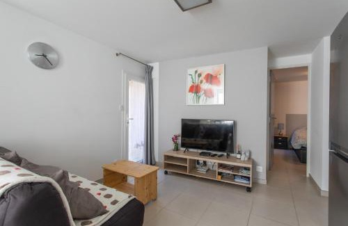 Embrun Apartment | Cozy L'écureuil - Family-Friendly Retreat in Embrun