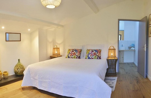 Beaufort Apartment | Relax at L'écurie de Gamin - Family-Friendly Retreat