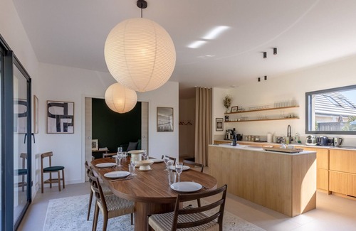 Honfleur House | L'Élégance | 115 m² | 4 + 2 guests | Design & Nature