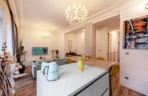 Saint-Georges Apartment | Elegant Toulouse Getaway with Garage for Family Comfort