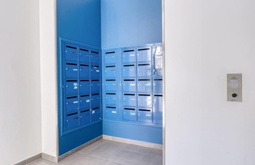 Guyancourt Apartment | Elegant T2 Near Versailles & Paris - Guest Rated 9.2/10