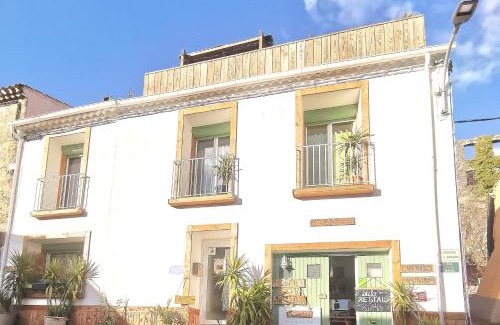 Camps-sur-l'Agly House | Relax at L'ÉTAPE BIEN ÊTRE - Highly Rated with Great Amenities
