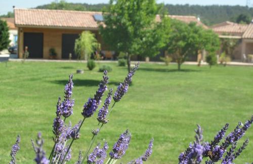 Cabries Bed & Breakfast | Discover L'étape Provencale: Pet-Friendly with Ocean Views