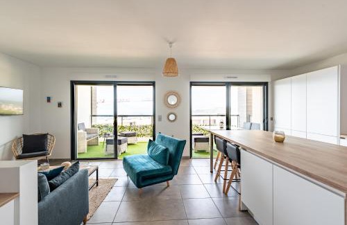 Pietrosella Apartment | Ocean View Bliss at L'étincelle de Stagnola - 4 Stars