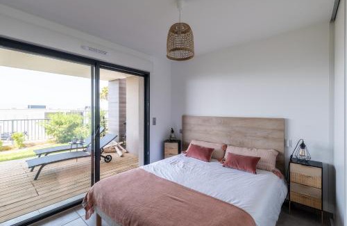 Pietrosella Apartment | Ocean View Bliss at L'étincelle de Stagnola - 4 Stars