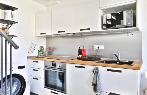 Zillisheim Apartment | L'évasion, terrasse parking