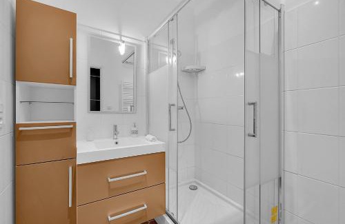 Carmes Apartment | Modern T3 at L'île aux Tounis in Central Toulouse