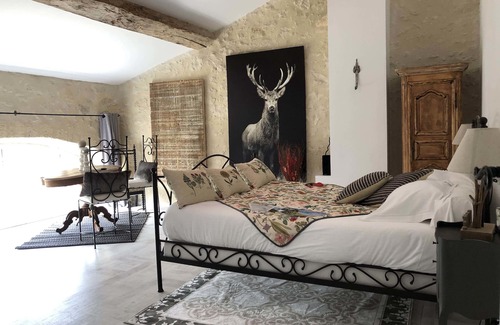 Rauzan House | Discover L'îlot Vignes: Eco-Friendly Retreat with Pool