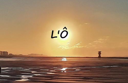 Ostend City Centre Apartment | Oceanfront Bliss at L'Ôô: Family-Friendly 4-Star Retreat