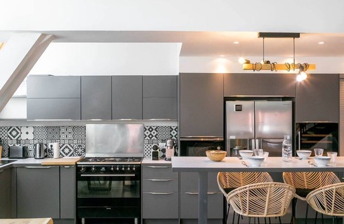 Centre Sud Apartment | L'ô Loft, appartement en duplex avec parking au cœur du centre historique