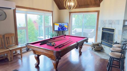 Petite-Riviere-Saint-Francois Ski Chalet | Indulge at L'Audacieux - Spa Retreat by the River