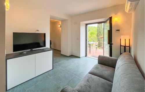 Castel Focognano Apartment | Inviting Apartment in Castel Focognano with Pool Access