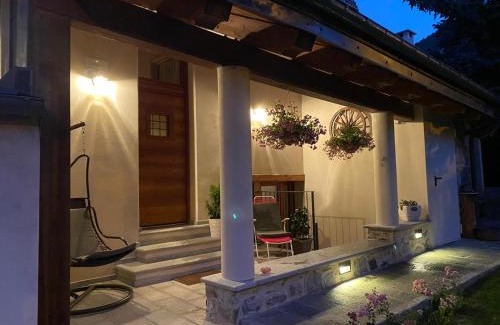 Pietraporzio House | Oceanfront Bliss at L'Abrì - Rated 9.3/10 by Guests