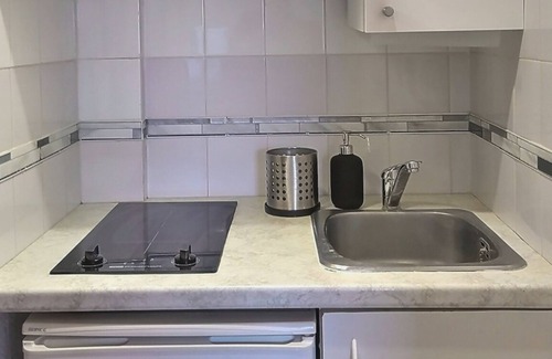 Charente-Maritime Apartment | L'abri du marin - studio - swimming pool, parking, wifi