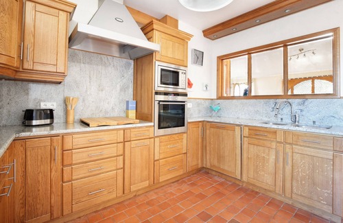 Barneville-Carteret Apartment | Tranquil L'Abri du Repos with Ocean View & Spa Amenities