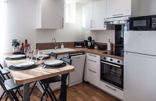 Chateauroux Apartment | Modern L’Abstrait: Guest Rated 9.7 with Breakfast Included
