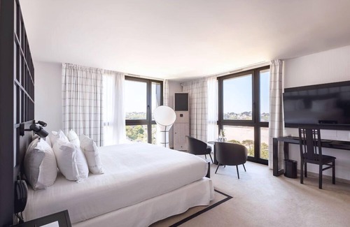 Perros-Guirec Hotel | Luxury Oceanfront Retreat at L' Agapa Hôtel Spa