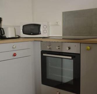 Cosne-Cours-sur-Loire House | Pet-Friendly Retreat at L'Aile des Moineaux - Rated 8.8/10
