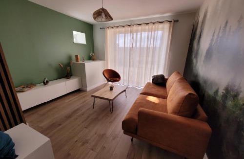 Menetru-le-Vignoble House | Oceanfront Escape at L'Alambic à Martial - Rated 9.3/10