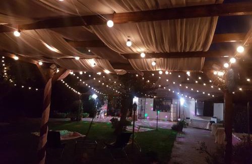 Fiano Romano Bed & Breakfast | Discover L'albero Del Pepe: Family-Friendly Retreat with Hot Tub