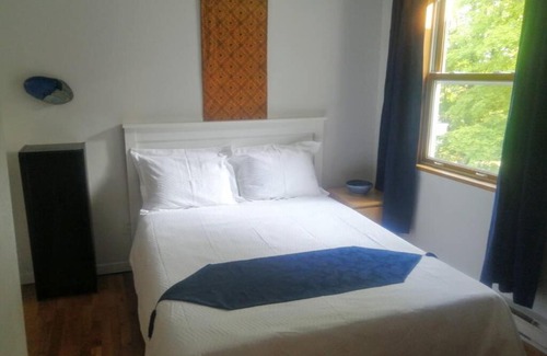 Waterloo Apartment | Discover Family-Friendly Comfort at L'Alcôve des Céramistes