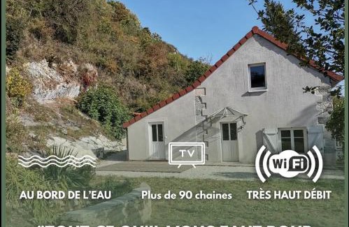 Rochefort-sur-Nenon House | Pet-Friendly Escape at L'Alcôve des Falaises - Rated 9.1