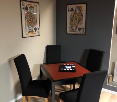 Montauban Apartment | Romantic Retreat at L'alcôve du 510 - Spa & Games Room