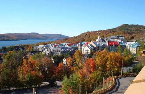 Mont-Tremblant Pedestrian Village Apartment | Discover L'Altitude: Family-Friendly Retreat in Mont-Tremblant