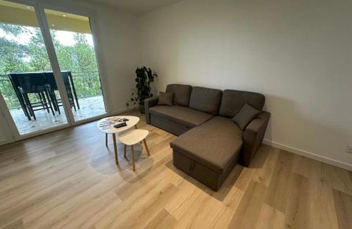 Vedene Apartment | Inviting L’Amistouso: Family-Friendly & Guest Rated 9.6