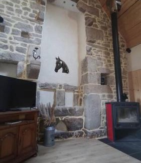 Plouaret House | Exceptional L'amour Breizh: Pet-Friendly Retreat with Fireplace