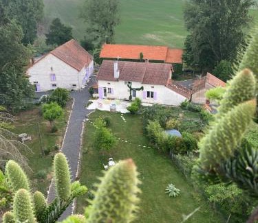 Cindre Bed & Breakfast | Relaxing L'Anagramme: Adults-Only Retreat with Ocean Views