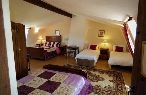 Voulons Bed & Breakfast | Beautiful L'Ancien Presbytère: Poolside Retreat Awaits