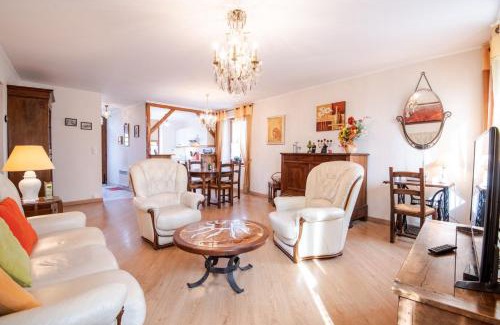 La Croix-en-Touraine House | Explore L'Ancien relais de poste: Family-Friendly Escape