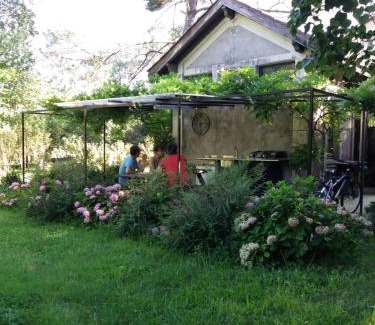 Gamarde-les-Bains Apartment | Family-Friendly Retreat at l'ancienne gare with Hot Tub