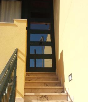 Casuzze Apartment | Oceanfront Escape at L'Ancora Azzurra - Rated 9.7/10