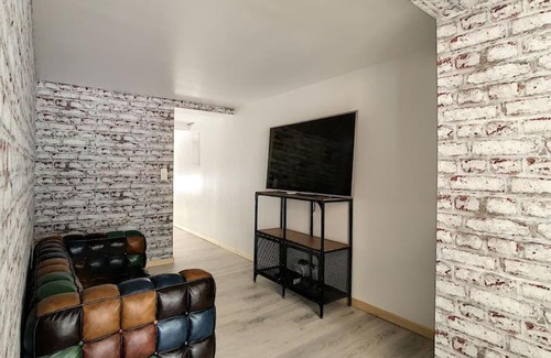 Aywaille House | Discover Comfort at L'ancre céleste - Guest Rated 9.3/10