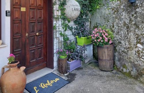 Papigno Apartment | Experience L' anfora Locazione Turistica with Top Reviews