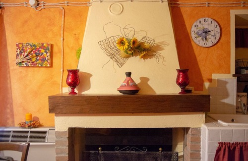 Canossa House | Top-Rated Stay at L'Angolo di Verlano with Pool & Spa