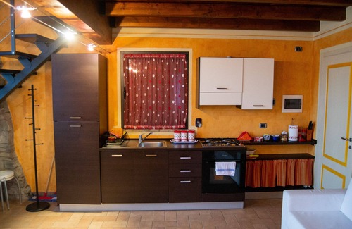 Canossa House | Top-Rated Stay at L'Angolo di Verlano with Pool & Spa