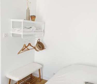 Valeuil Apartment | Inviting L'anne xe: Independent Studio for Families