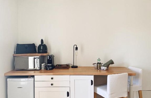 Valeuil Apartment | Inviting L'anne xe: Independent Studio for Families