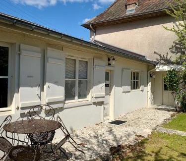 Besancon Apartment | Experience Comfort at L'Annexe Apparthôtel du 8, 4 Stars