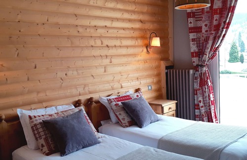 Gerardmer Hotel | Cozy Le Ptit Hotel du Lac: Rated 9.4, Family-Friendly Stay