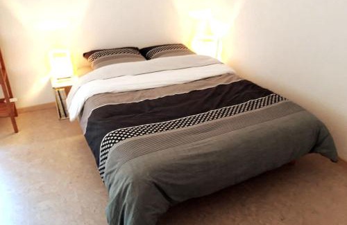 Motiers Apartment | Relax at L'Annexe: Child-Friendly with High Guest Ratings