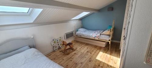 Chaponost House | Unforgettable Stay at L'annexe des Iris - Rated 9.5/10